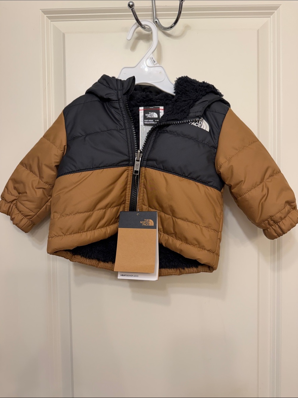 The North Face Toddler Puffer Jacket in Black & Brown